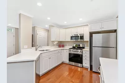 108 Harvard St #1, Brookline, MA 02446 - Photo 9