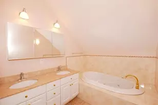 111 Fayerweather St, Cambridge, MA 02138 - Photo 15