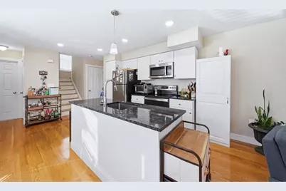 527 Norfolk Street, Boston, MA 02126 - Photo 9
