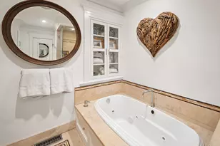 4 Mt Vernon St, Boston, MA 02129 - Photo 11