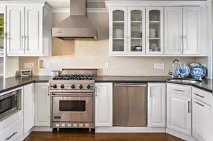 4 Mt Vernon St, Boston, MA 02129 - Photo 5