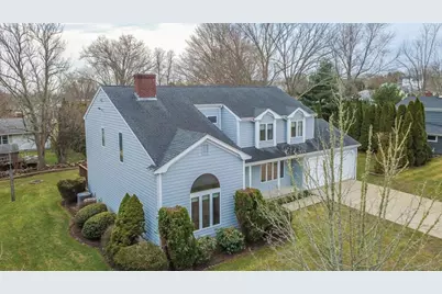 205 Perron Avenue, Somerset, MA 02726 - Photo 3