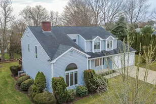 205 Perron Ave, Somerset, MA 02726 - Photo 3