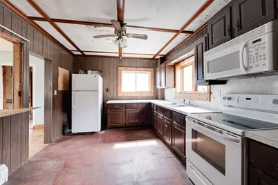 14 Dewey St, Easthampton, MA 01027 - Photo 9