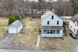 14 Dewey St, Easthampton, MA 01027 - Photo 3