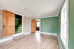 14 Dewey St, Easthampton, MA 01027 - Photo 23