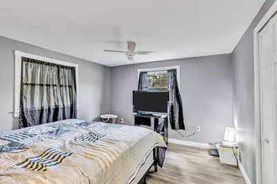 104 Edgewater Dr W, Falmouth, MA 02536 - Photo 27