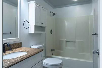 2200 Skyline Dr #4, Lowell, MA 01854 - Photo 15