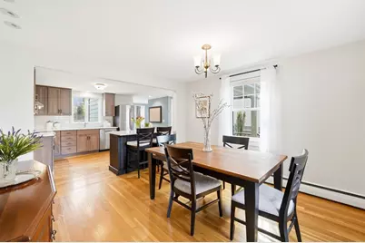 8 Freemont St, Lexington, MA 02421 - Photo 5