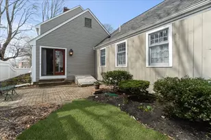 125 North St, Medfield, MA 02052 - Photo 33
