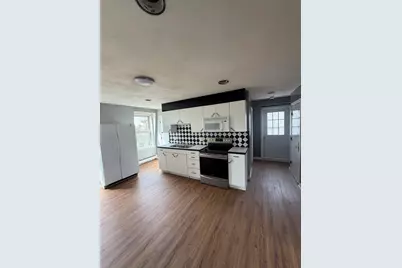 5 Washington Sq #3, Gloucester, MA 01930 - Photo 3