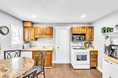 64 Prospect Hts #64, Milford, MA 01757 - Photo 9