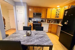 70 Warren Ave, Chelsea, MA 02150 - Photo 5