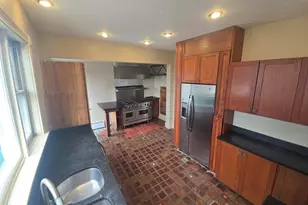 21 Mountain Ave, Somerville, MA 02144 - Photo 7