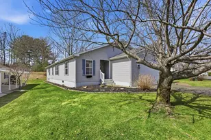 141 Sunrise Ln, Chicopee, MA 01020 - Photo 3