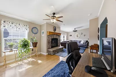 141 Sunrise Lane, Chicopee, MA 01020 - Photo 5