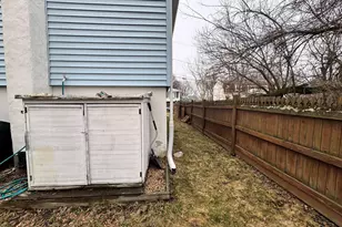 89 Cleveland St, Malden, MA 02148 - Photo 15