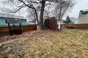 89 Cleveland St, Malden, MA 02148 - Photo 13