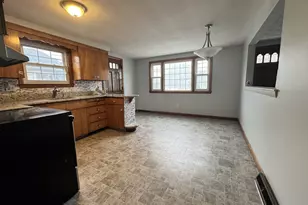 89 Cleveland St, Malden, MA 02148 - Photo 5