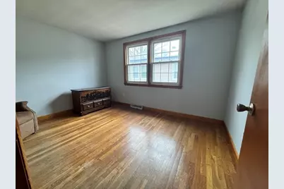 89 Cleveland St, Malden, MA 02148 - Photo 7