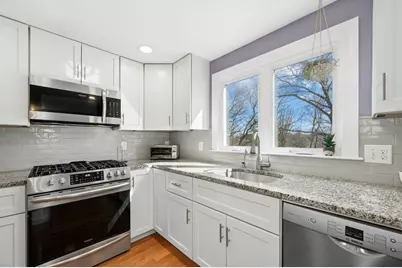 61 Sumner St, Auburn, MA 01501 - Photo 5