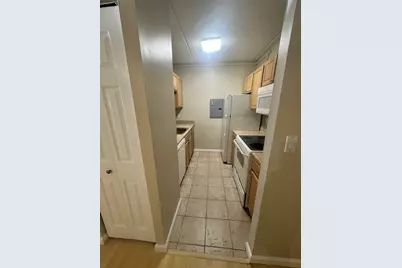 12 -16 Ellery #105, Cambridge, MA 02138 - Photo 1