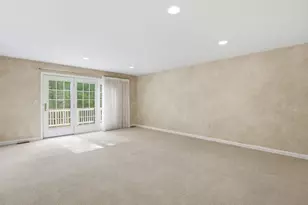 3901 Knightsbridge Close, Worcester, MA 01609 - Photo 29