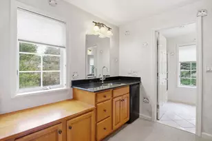 3901 Knightsbridge Close, Worcester, MA 01609 - Photo 15