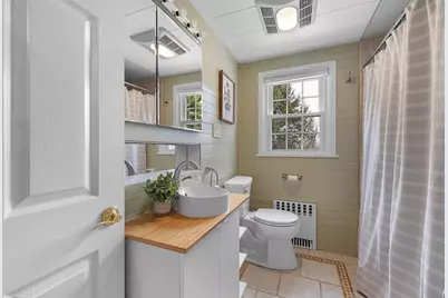 553 Elm St, Marlborough, MA 01752 - Photo 17