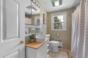 553 Elm St, Marlborough, MA 01752 - Photo 17