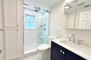 37 Fenton St, Boston, MA 02122 - Photo 11