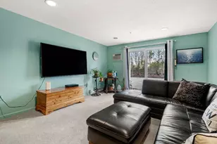 2 Ocean Ave, Gloucester, MA 01930 - Photo 11