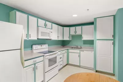 2 Ocean Ave #1M, Gloucester, MA 01930 - Photo 3