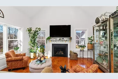 46 Magnolia Dr, Swansea, MA 02777 - Photo 11