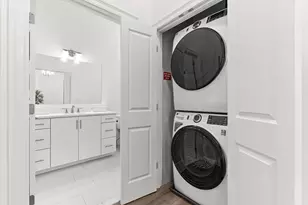 320 Middlesex Ave, Medford, MA 02155 - Photo 17