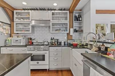 7 Murdock St #7, Cambridge, MA 02139 - Photo 7