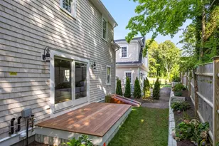 255 Old Main Rd, Falmouth, MA 02556 - Photo 27