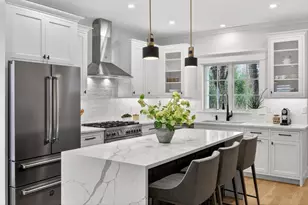 255 Old Main Rd, Falmouth, MA 02556 - Photo 5