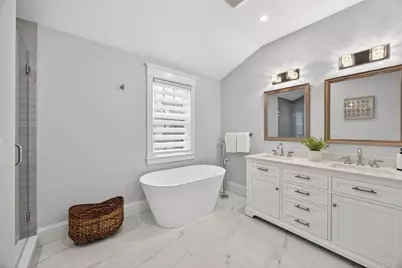 255 Old Main Road #1B, Falmouth, MA 02556 - Photo 15