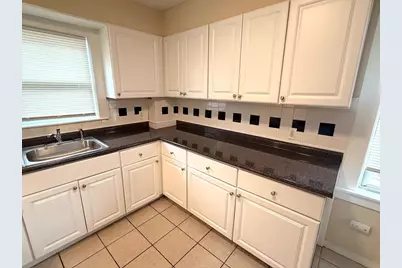 182 Princeton Ave #182, Waltham, MA 02451 - Photo 3