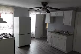 157 Charles St, Lowell, MA 01852 - Photo 5