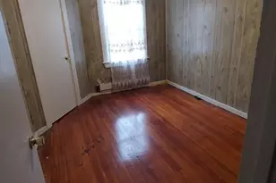 157 Charles St, Lowell, MA 01852 - Photo 3