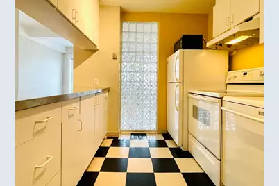 1080 Beacon St #2C, Brookline, MA 02446 - Photo 7