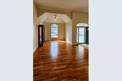 16 Arbor Dr #16, Dracut, MA 01826 - Photo 5