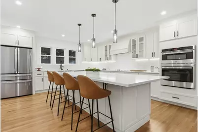 1806 Beacon St, Newton, MA 02468 - Photo 3