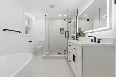 1806 Beacon St, Newton, MA 02468 - Photo 15