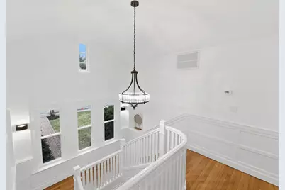 1806 Beacon St, Newton, MA 02468 - Photo 13