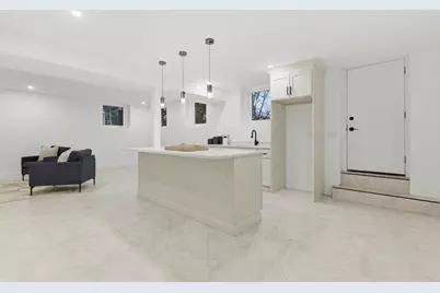 1806 Beacon St, Newton, MA 02468 - Photo 23