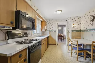 18 Davidson Rd, Worcester, MA 01605 - Photo 11