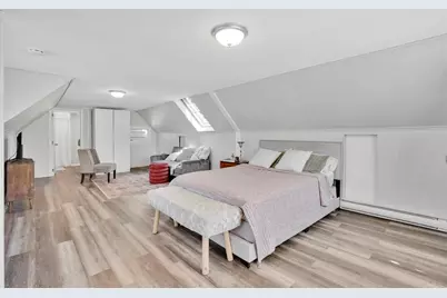 16 Washington Ave, Holyoke, MA 01040 - Photo 23